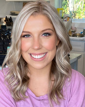 Load image into Gallery viewer, Blooming Point Lipstick